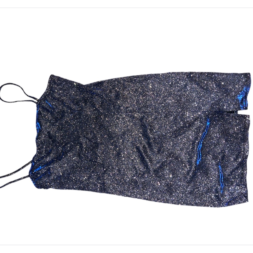 Glittery blue dress perfect for the Holidays💙✨🪩